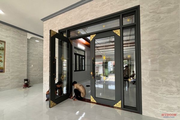 Căn chỉnh bản lề cửa thủy lực
