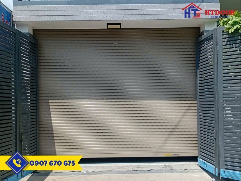 Cửa cuốn công nghệ Đức màu nâu cà phê
