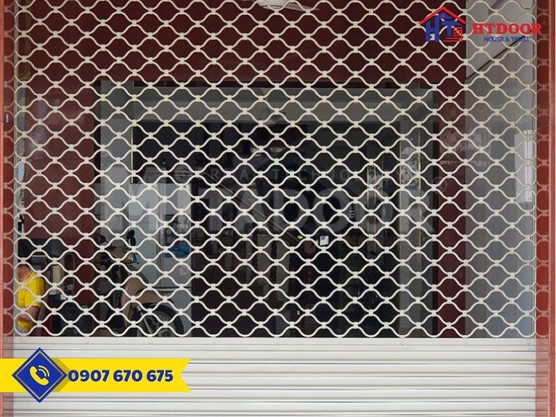 Cửa cuốn khi đóng lại