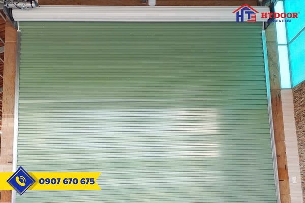 Cửa cuốn công nghệ Úc màu Xanh - Trắng