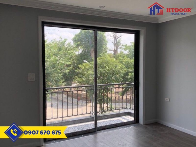 Cửa đi mở lùa 2 cánh nhôm Xingfa