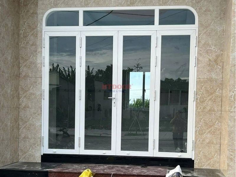 Cửa nhôm Xingfa màu trắng