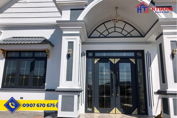 Công trình cửa nhôm hệ thủy lực nhà cô Thủy ở Ba Tri - HTDoor