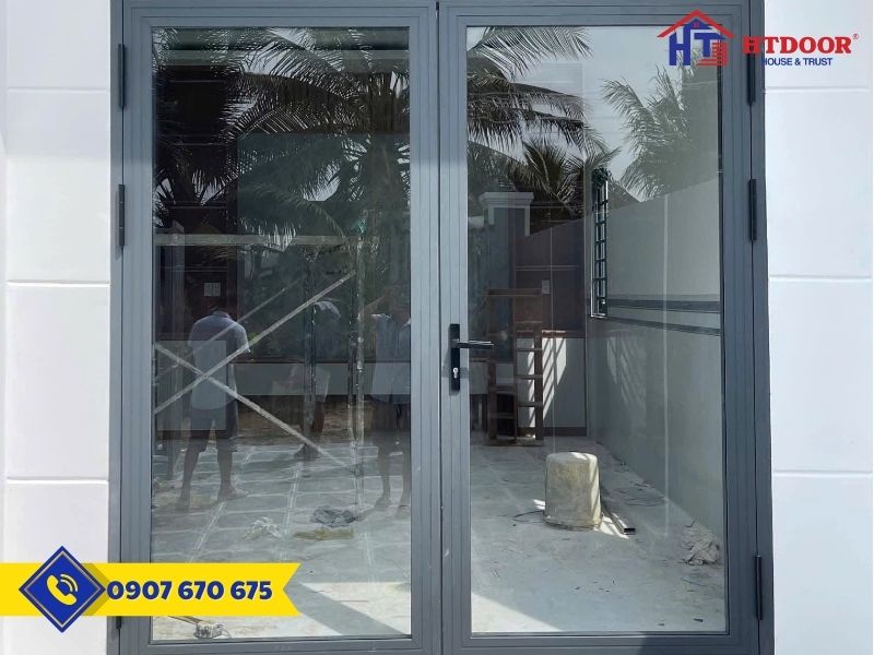 Cửa nhôm Xingfa 2 cánh mở quay