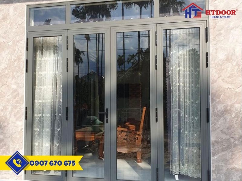 Lắp đặt cửa nhôm Xingfa 4 cánh gấp gọn tại nhà khách 