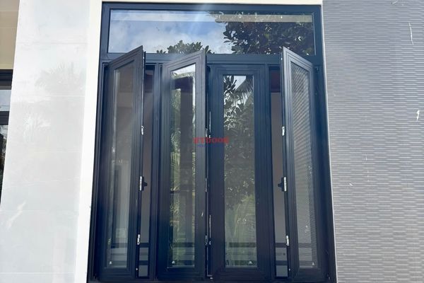 Cửa sổ 4 cánh mở quay nhôm Xingfa Nhập Khẩu màu đen