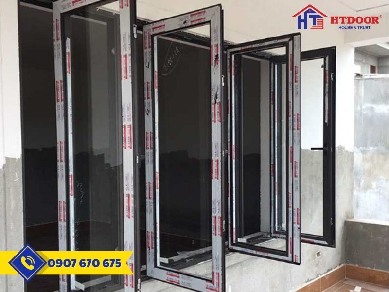 Cửa sổ mở quay 4 cánh nhôm Xingfa