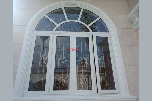 Cửa sổ nhôm uốn vòm 
