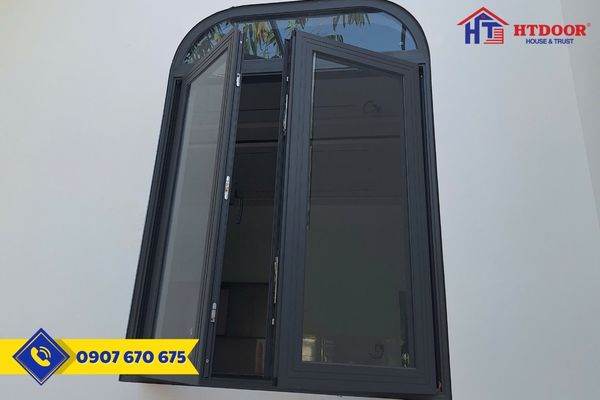 Cửa sổ nhôm Xingfa có uốn vòm