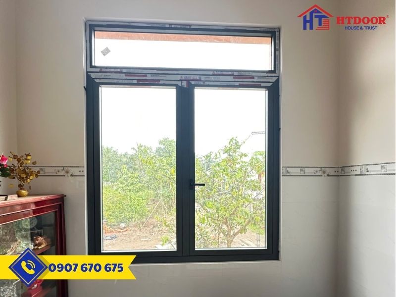 Cửa sổ mở quay 2 cánh nhôm Xingfa