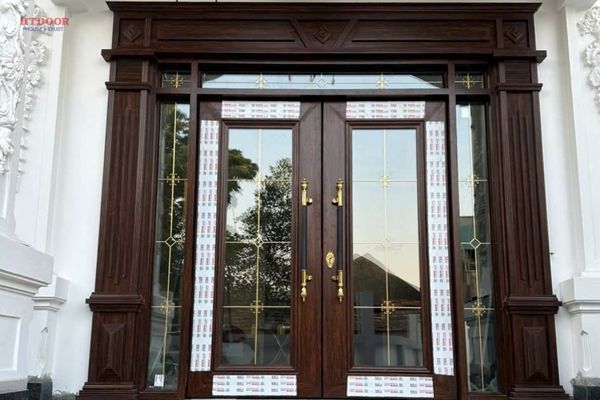 Cửa thủy lực nhôm Owin