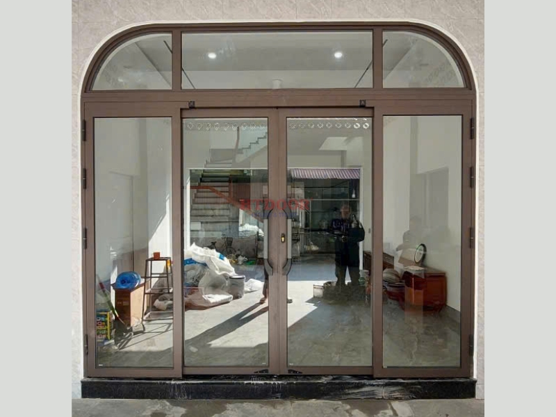 Cửa trượt quay nhôm Eurotech