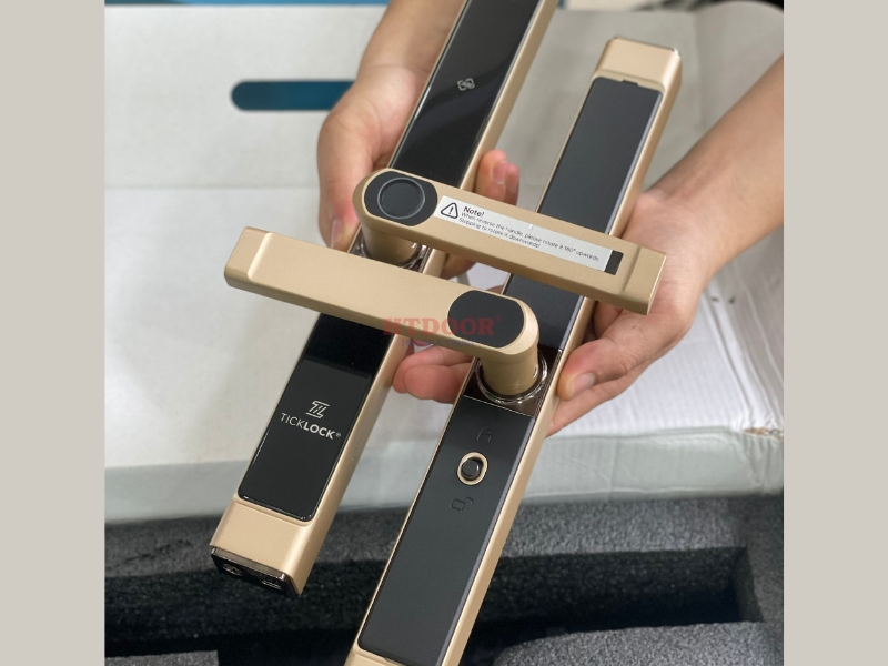 Khóa từ 4 chức năng