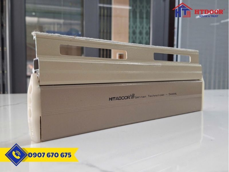 Nan cửa cuốn nan kép