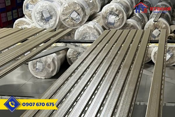 Sản xuất cửa cuốn tại xưởng