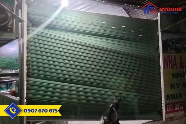 Cửa cuốn bị sổ lá
