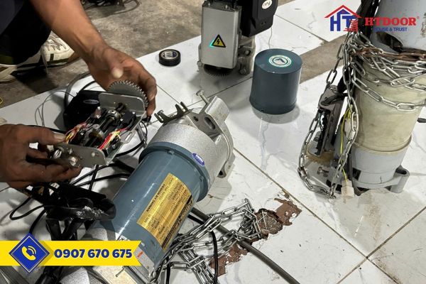 Sửa motor cửa cuốn